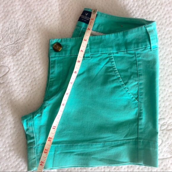 American Eagles Outfitters Green Shorts - Picture 5 of 6